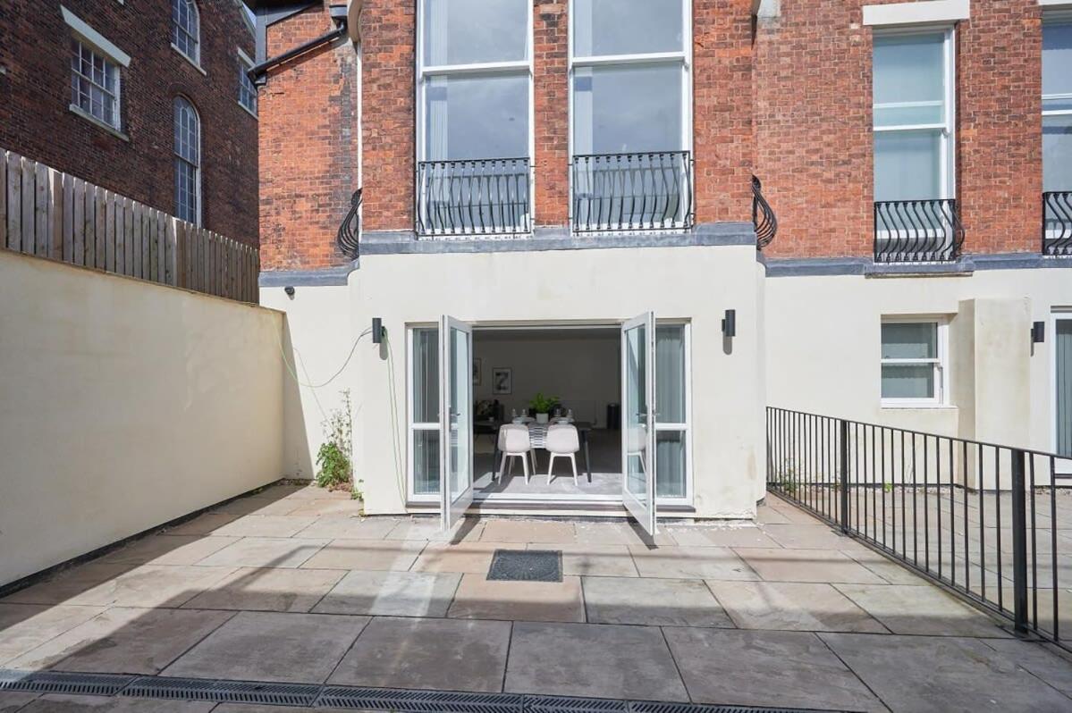 Modern 2 Bedroom Apartment In Preston Preston  Exterior photo